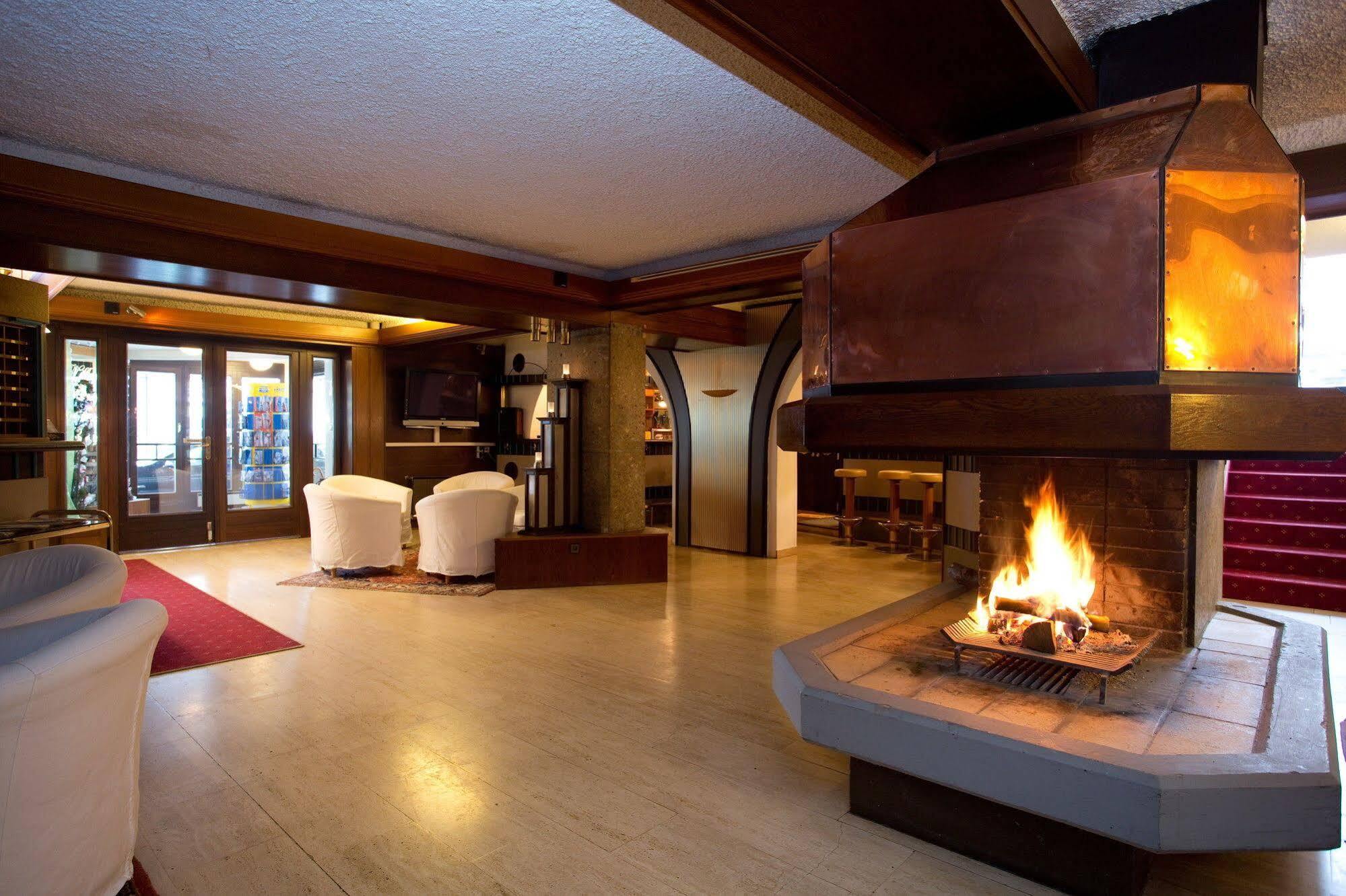 Hotel Bellevue 4*